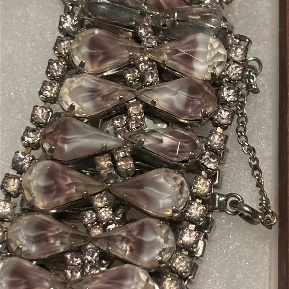 Vintage Bracelet and Clip On Earrings, Rhinestone - Picture 7 of 8